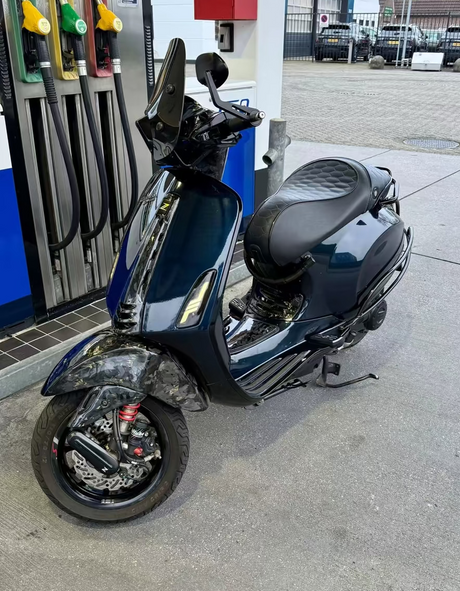 Carbon Vespa Sprint/Primavera