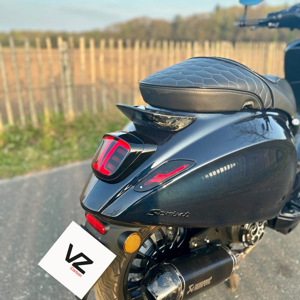 Vespa Sprint & Primavera Ducktail Spoiler Forged Carbon