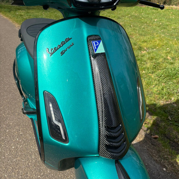 Vespa Sprint & Primavera Claxonneus Geweven Carbon