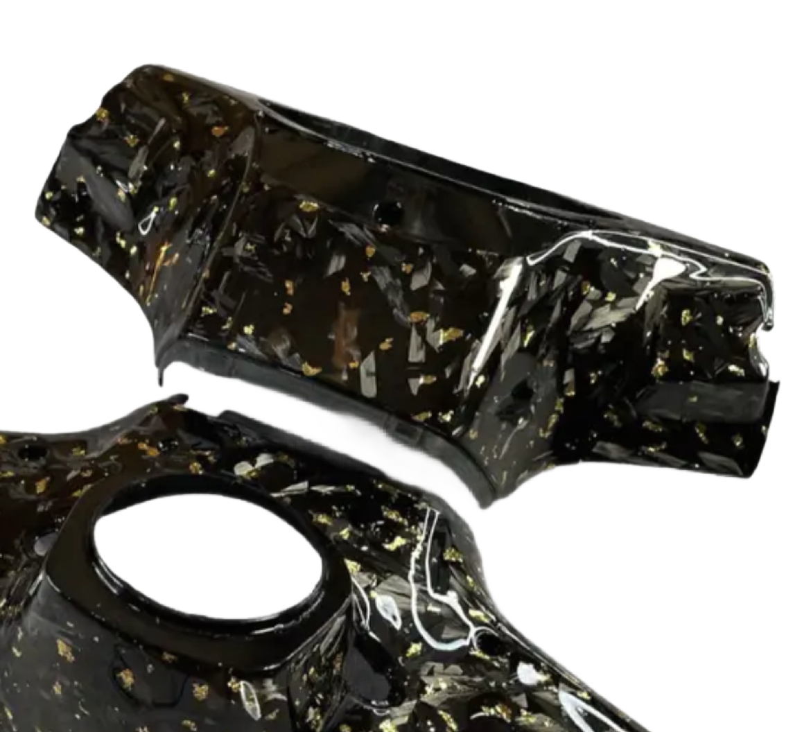 Vespa Sprint & Primavera Stuurkappen Custom Flakes Forged Carbon
