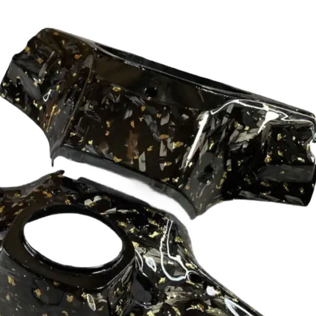 Vespa Sprint & Primavera Stuurkappen Custom Flakes Forged Carbon