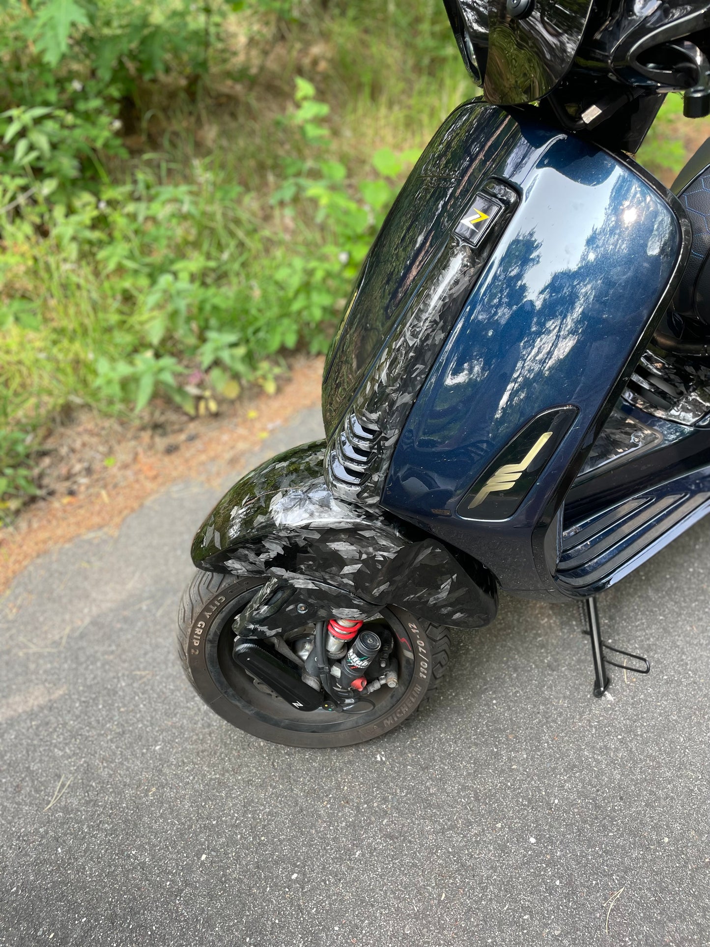 Forged carbon claxonneus vespa sprint/primavera