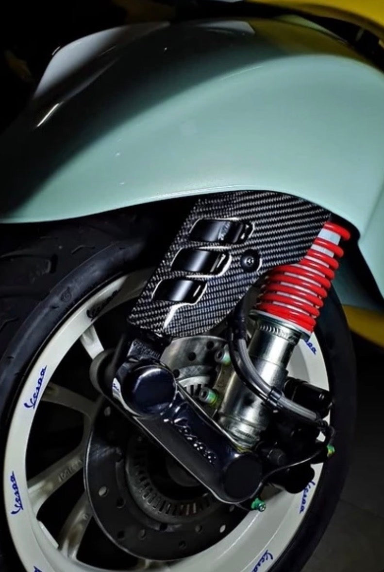 Vespa Sprint & Primavera Schokbreker Kapje Otro Geweven Carbon